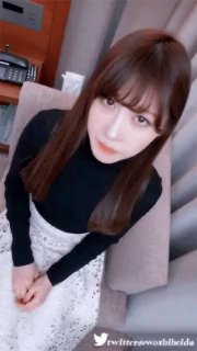 无毛白虎逼 风骚迷人舌吻口交玩车震，无套抽插内射中出